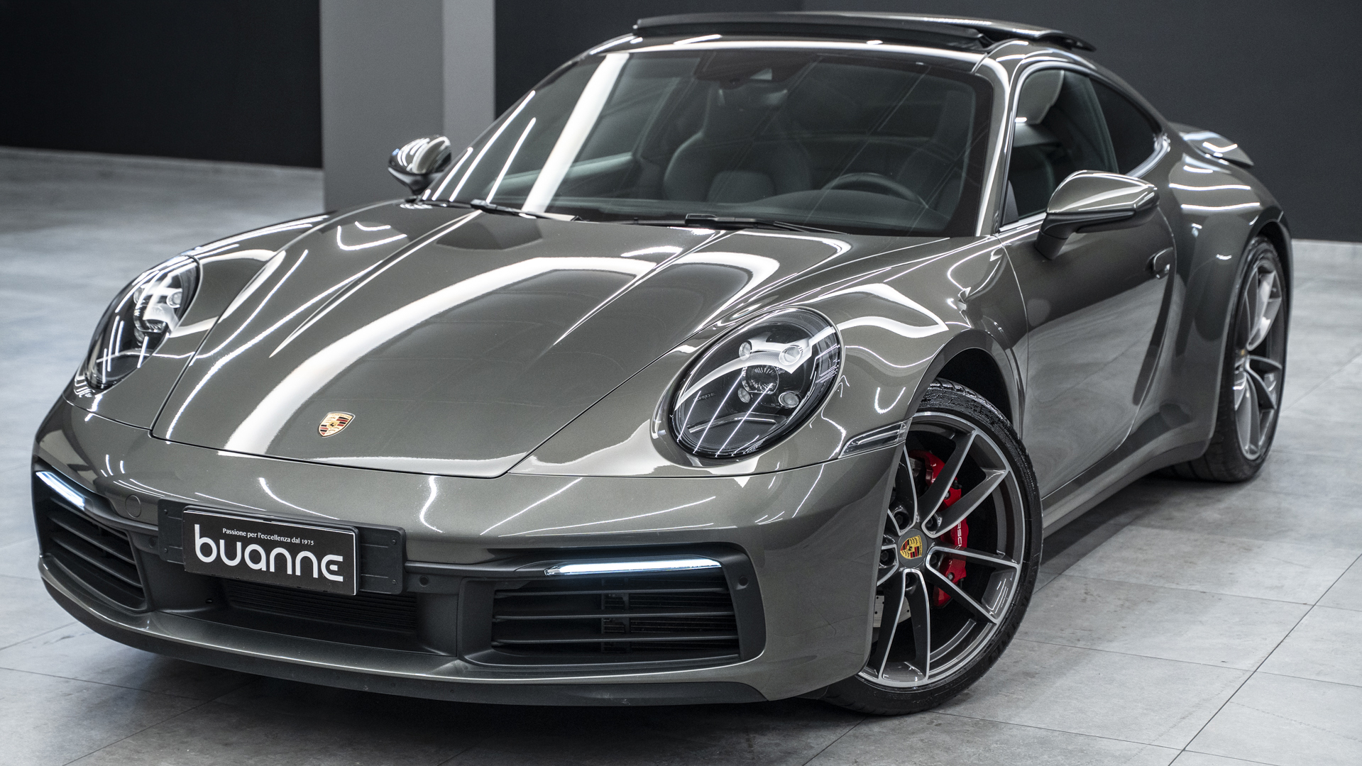 911